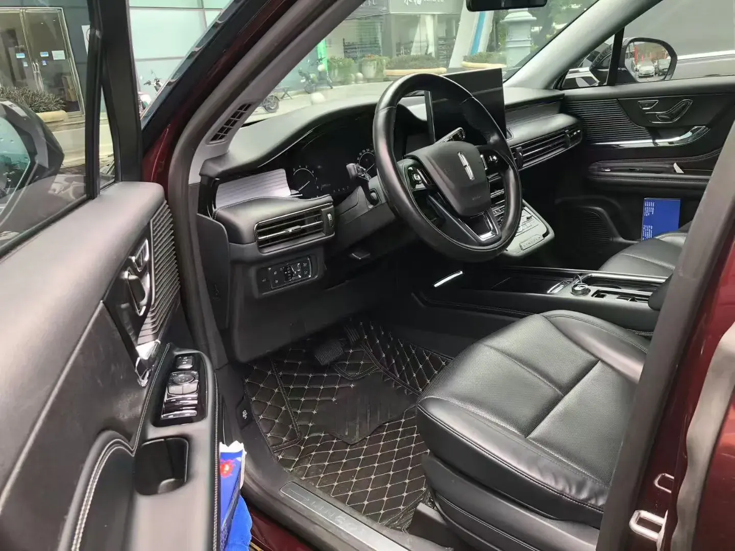 2020 LINCOLN CORSAIR thumbnail 2