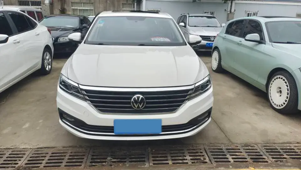 2019 VOLKSWAGEN LAVIDA thumbnail 2