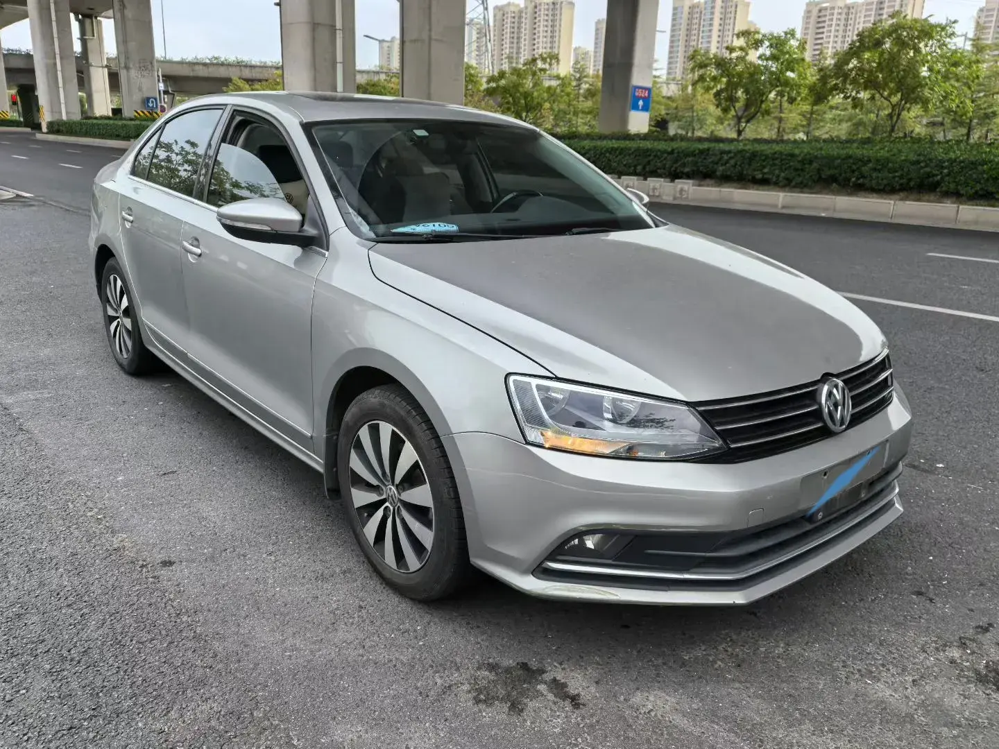 2018 VOLKSWAGEN SAGITAR thumbnail 2