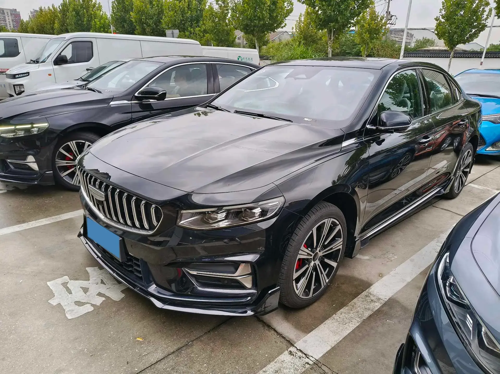 2025 GEELY PREFACE view 1