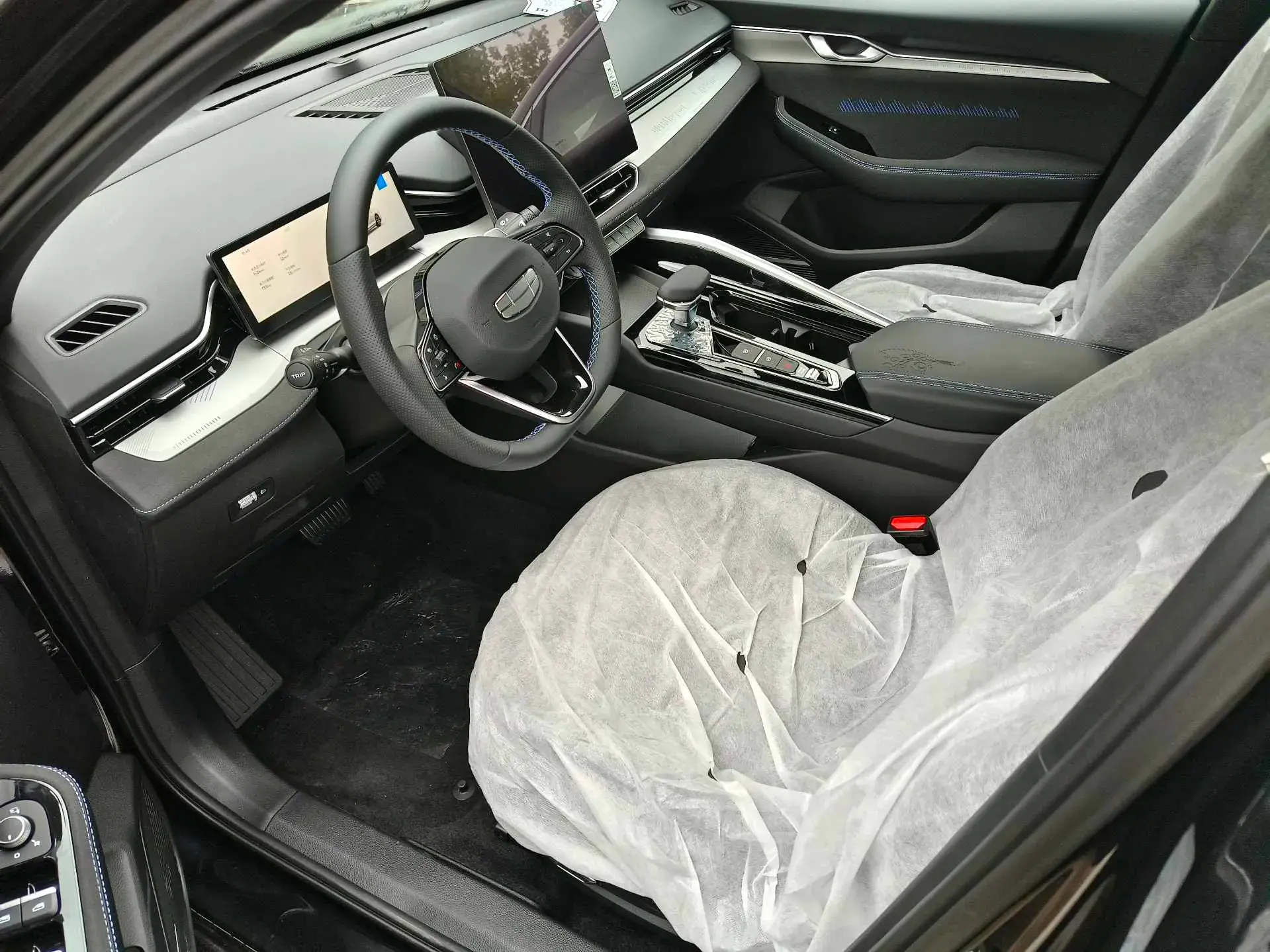 2025 GEELY PREFACE thumbnail 2