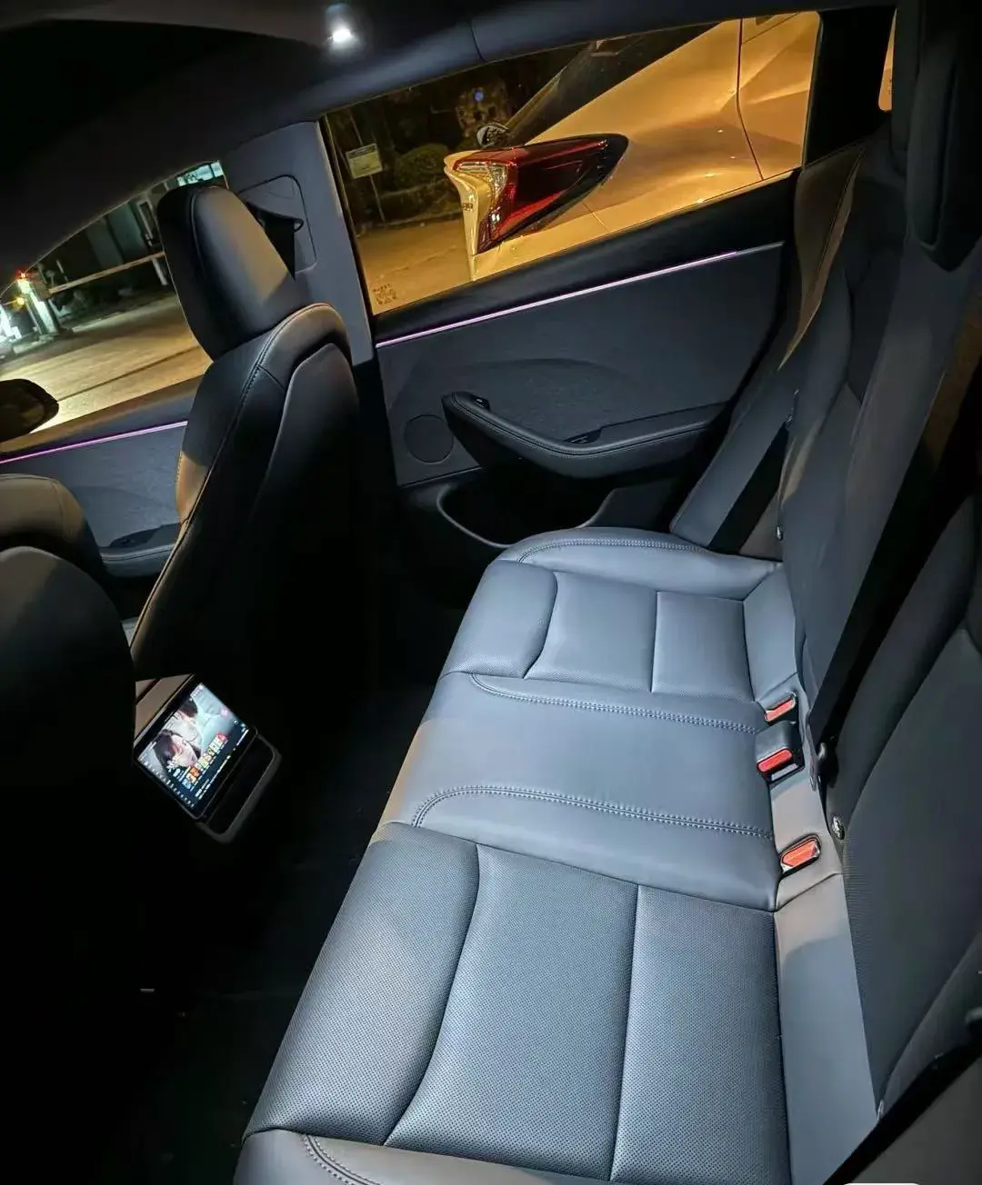 2025 TESLA MODEL thumbnail 3