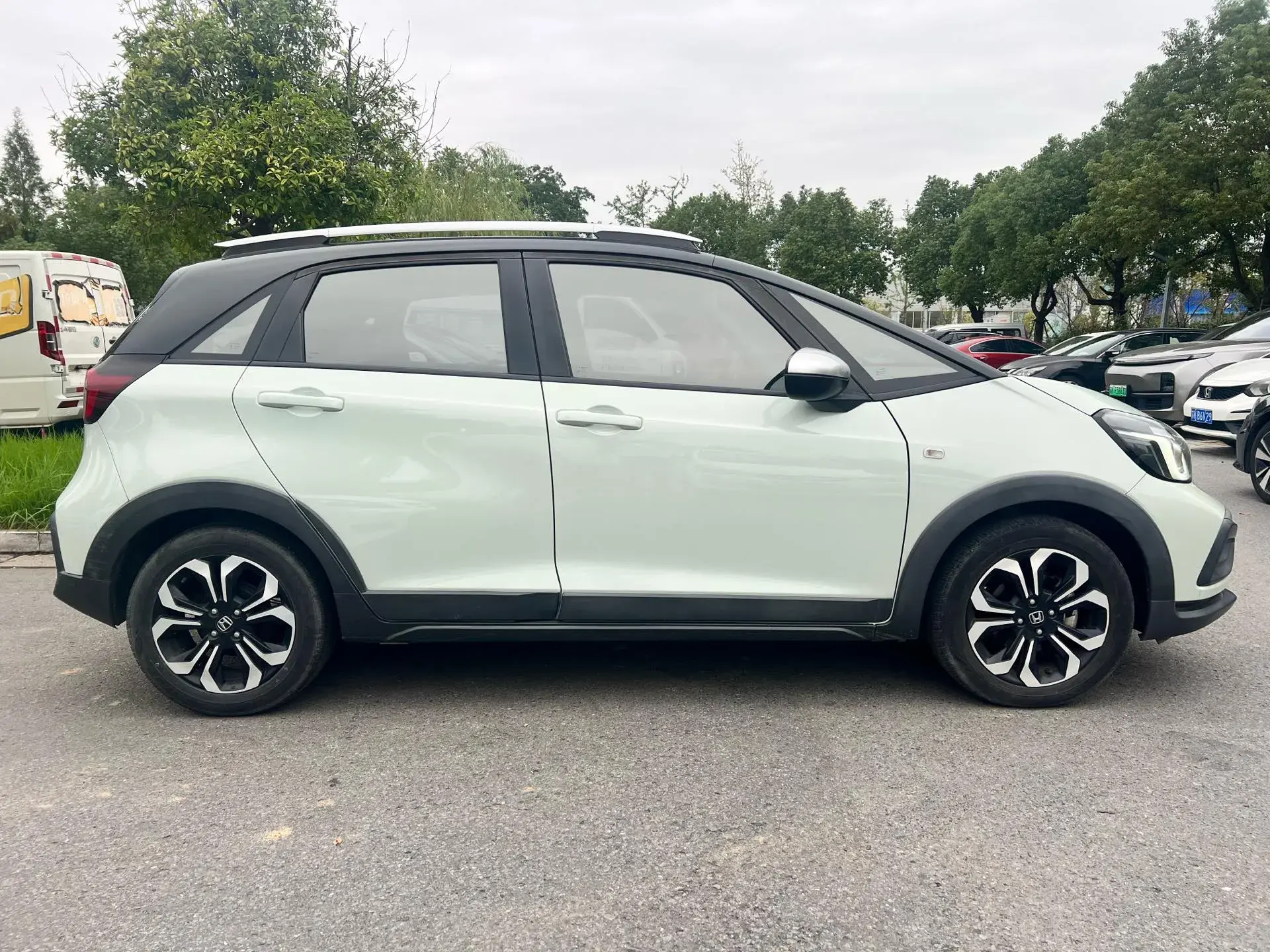 2021 HONDA FIT thumbnail 4