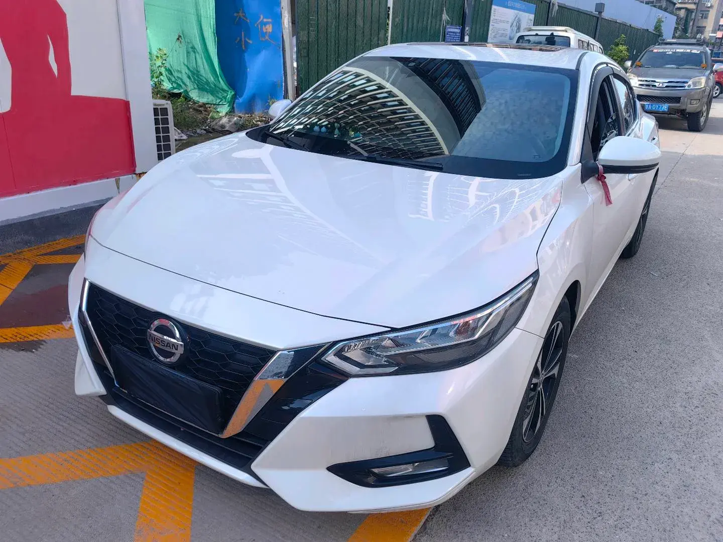 2021 NISSAN SYLPHY view 1