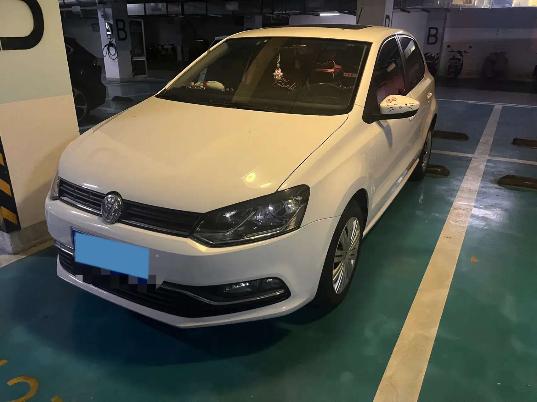 2016 VOLKSWAGEN POLO view 1