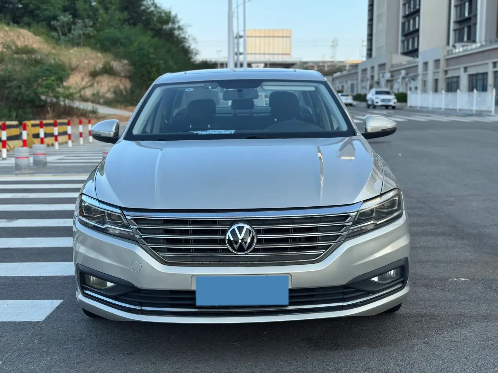 2021 VOLKSWAGEN LAVIDA thumbnail 2