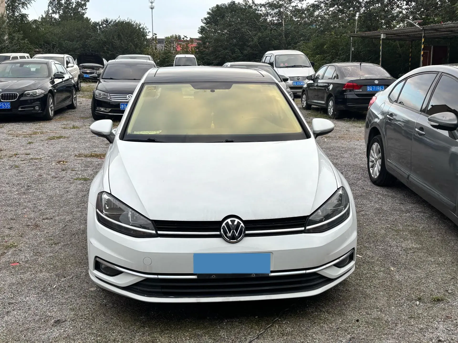 2019 VOLKSWAGEN GOLF thumbnail 3