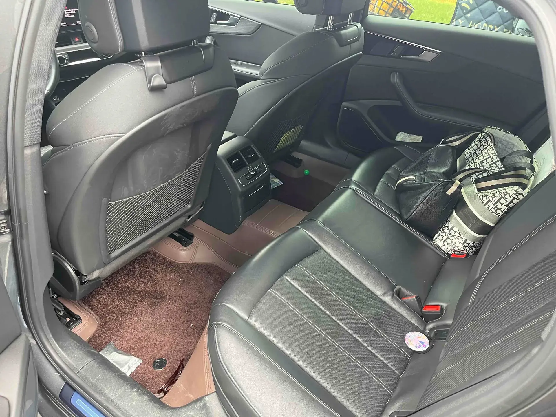 2023 AUDI A4L thumbnail 4