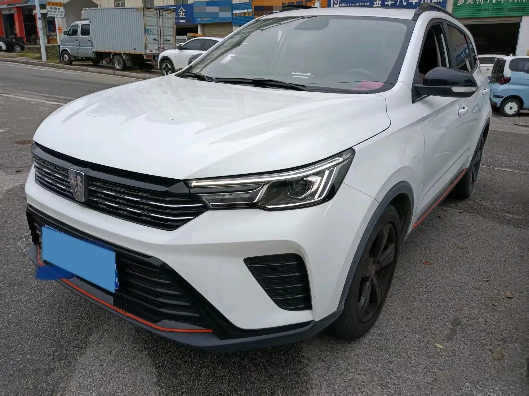 2020 ROEWE RX3 view 1