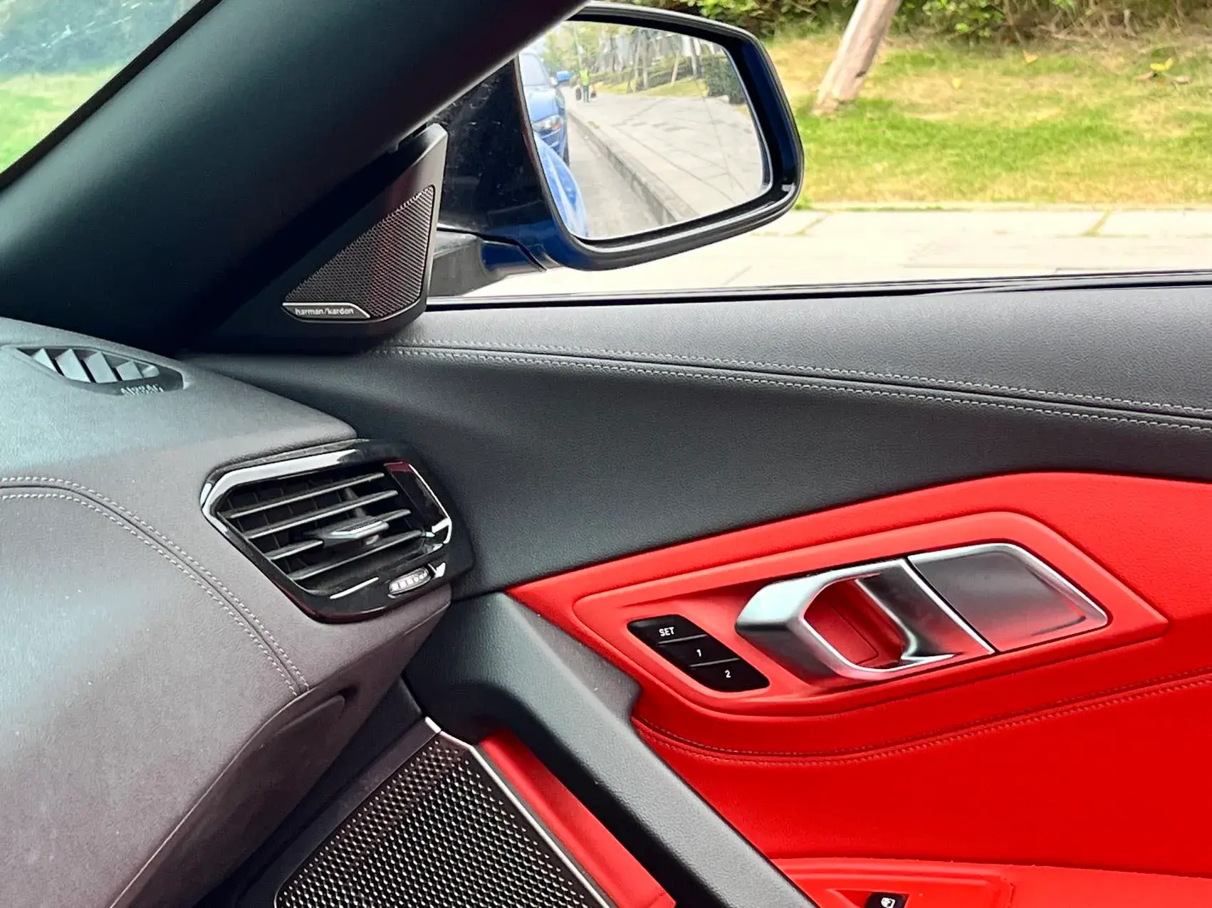 2019 BMW Z4 thumbnail 3