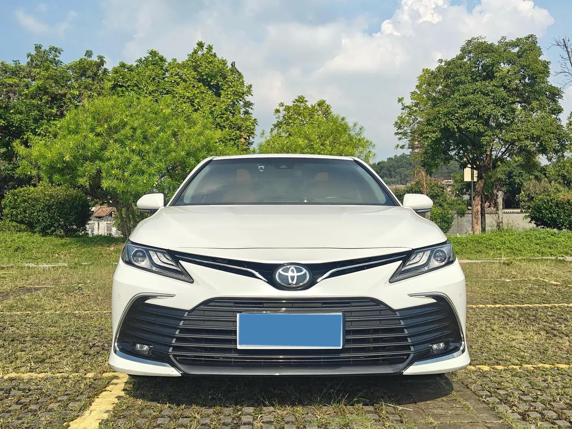 2021 TOYOTA CAMRY thumbnail 2