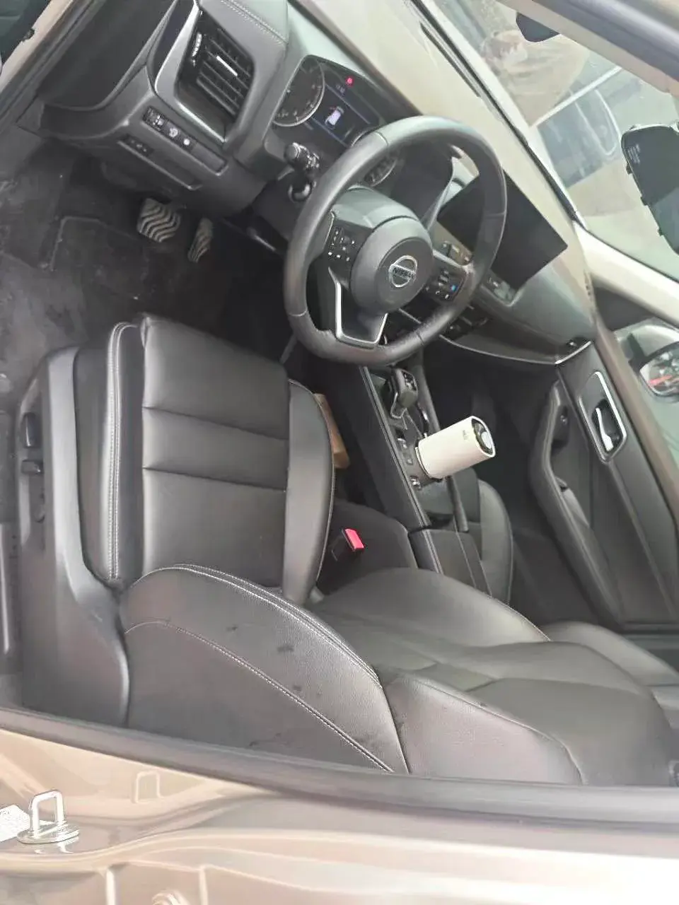 2021 NISSAN X-TRAIL thumbnail 4