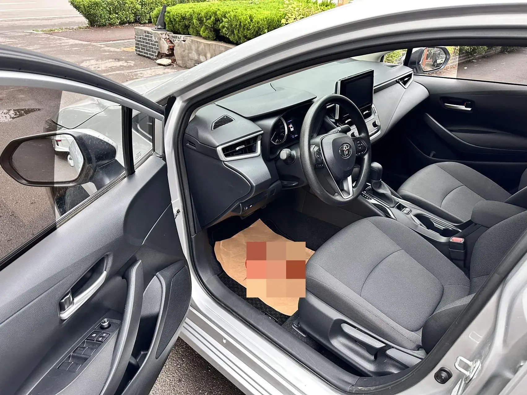 2019 TOYOTA COROLLA thumbnail 4