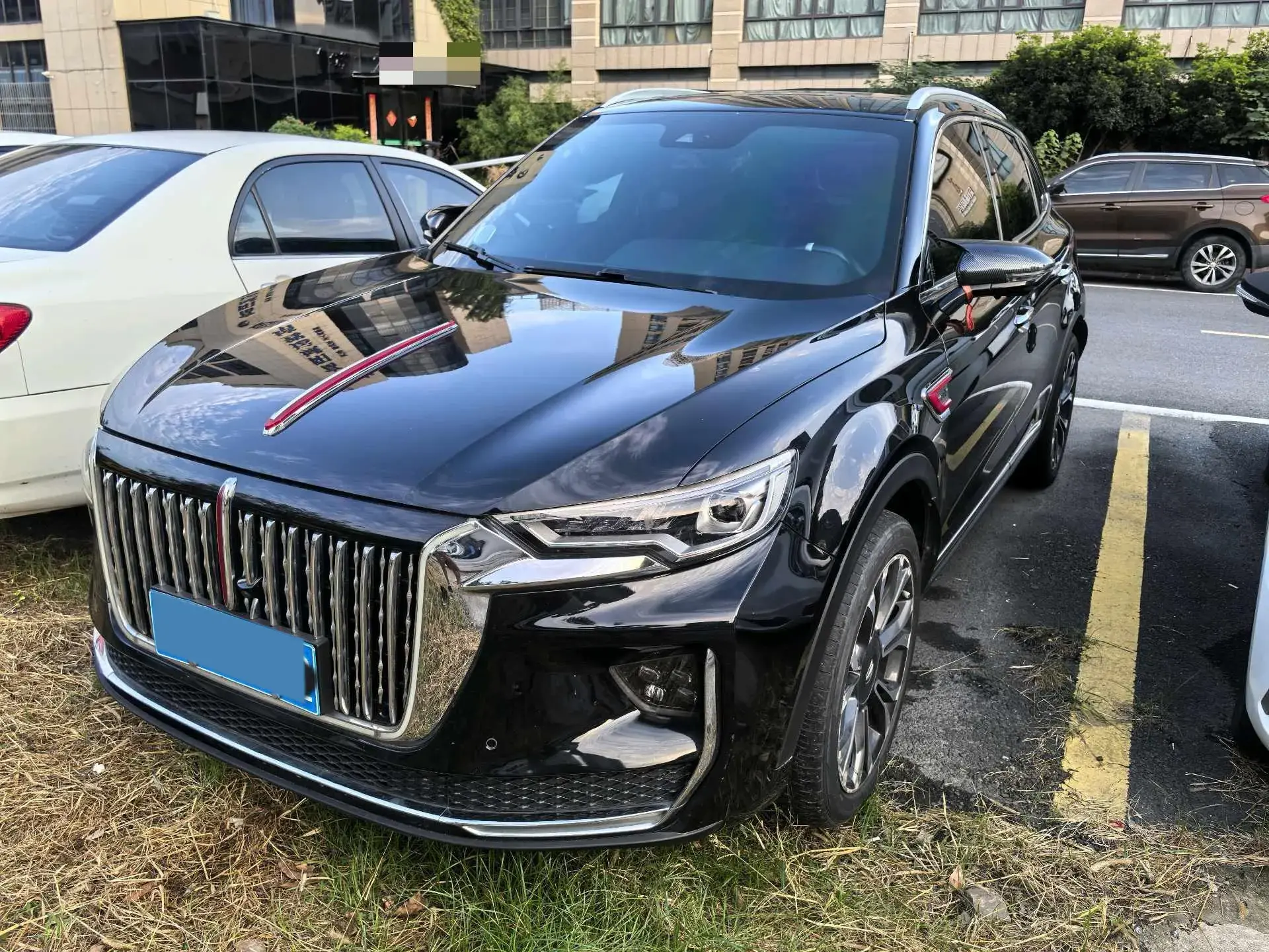 2019 HONGQI HS5 view 1