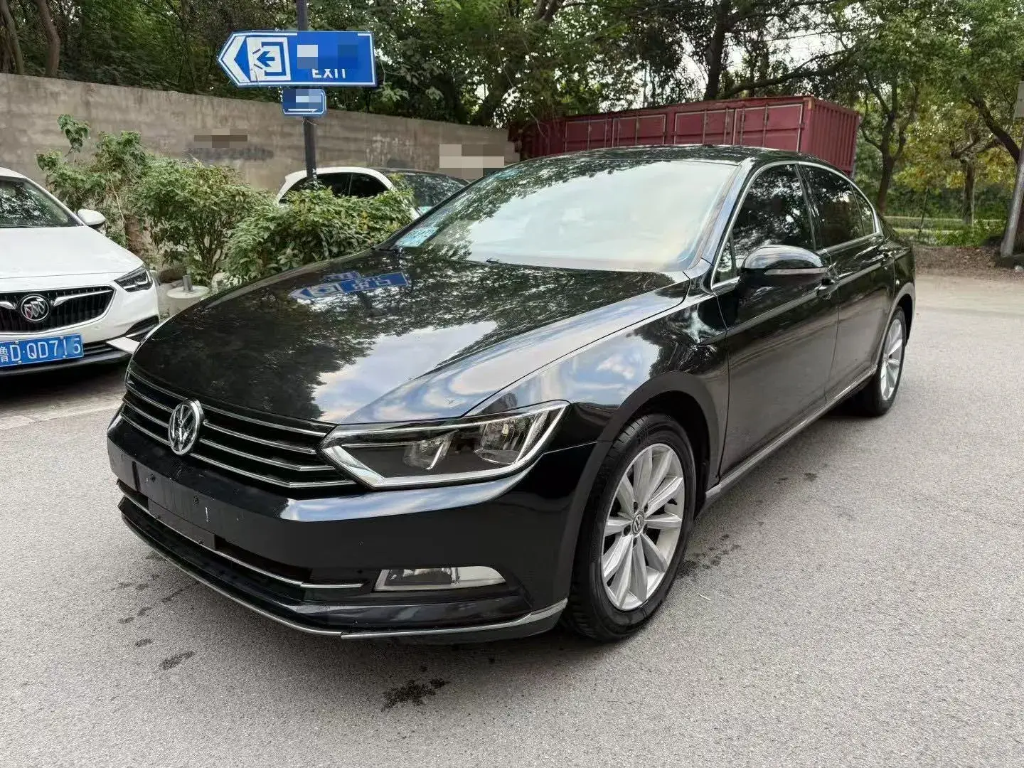 2018 VOLKSWAGEN MAGOTAN view 1