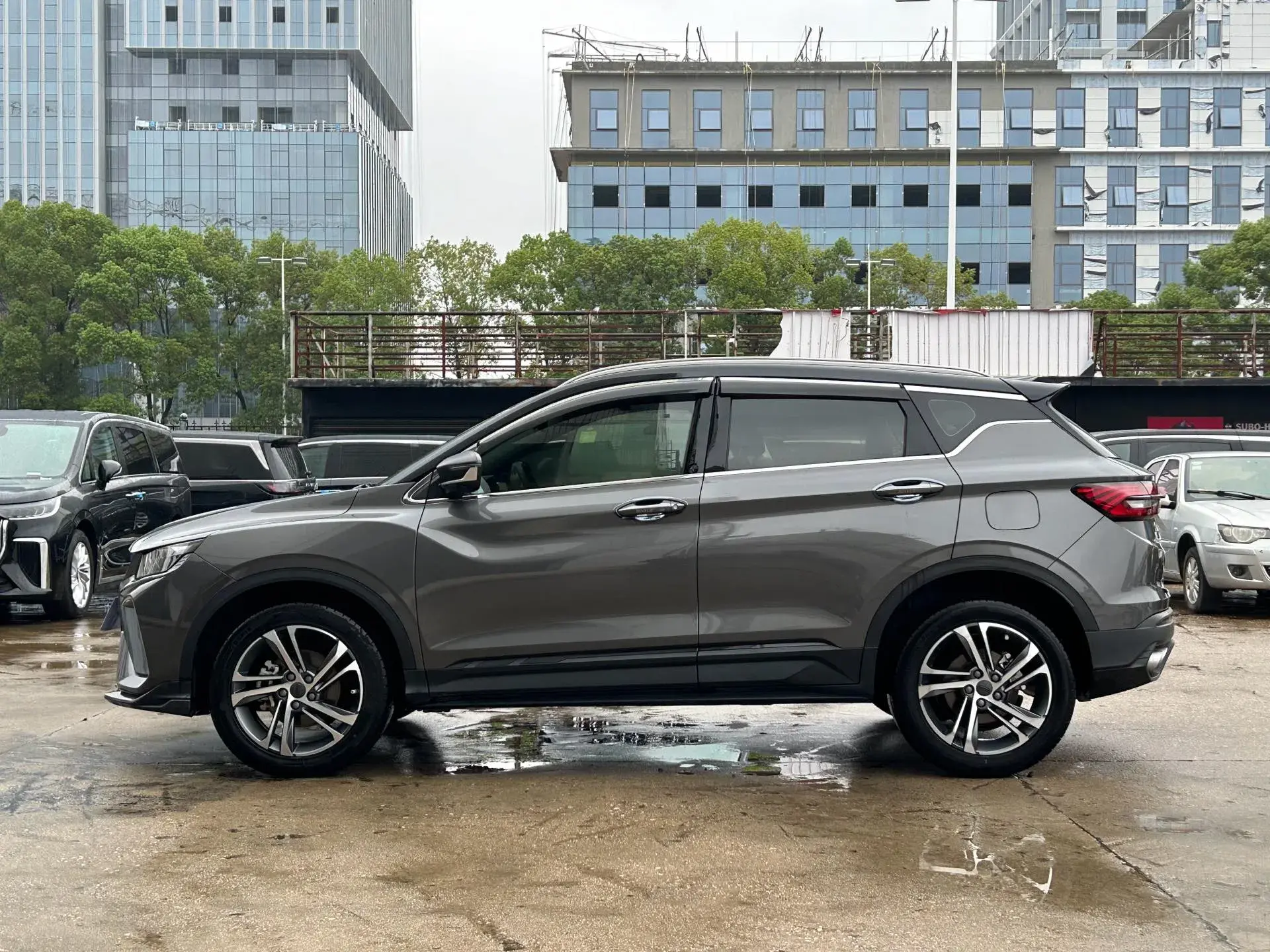 2021 GEELY COOLRAY thumbnail 4