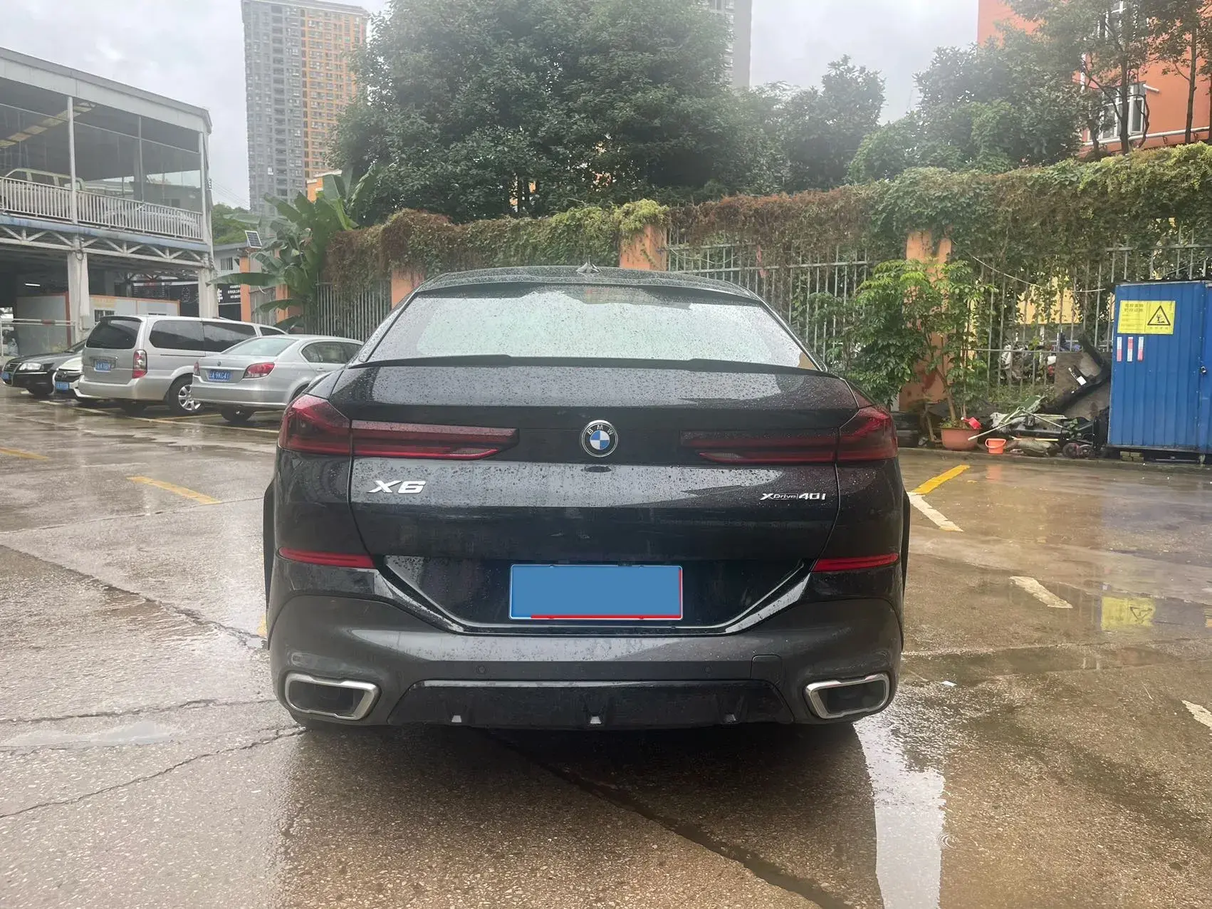 2021 BMW X6 thumbnail 3