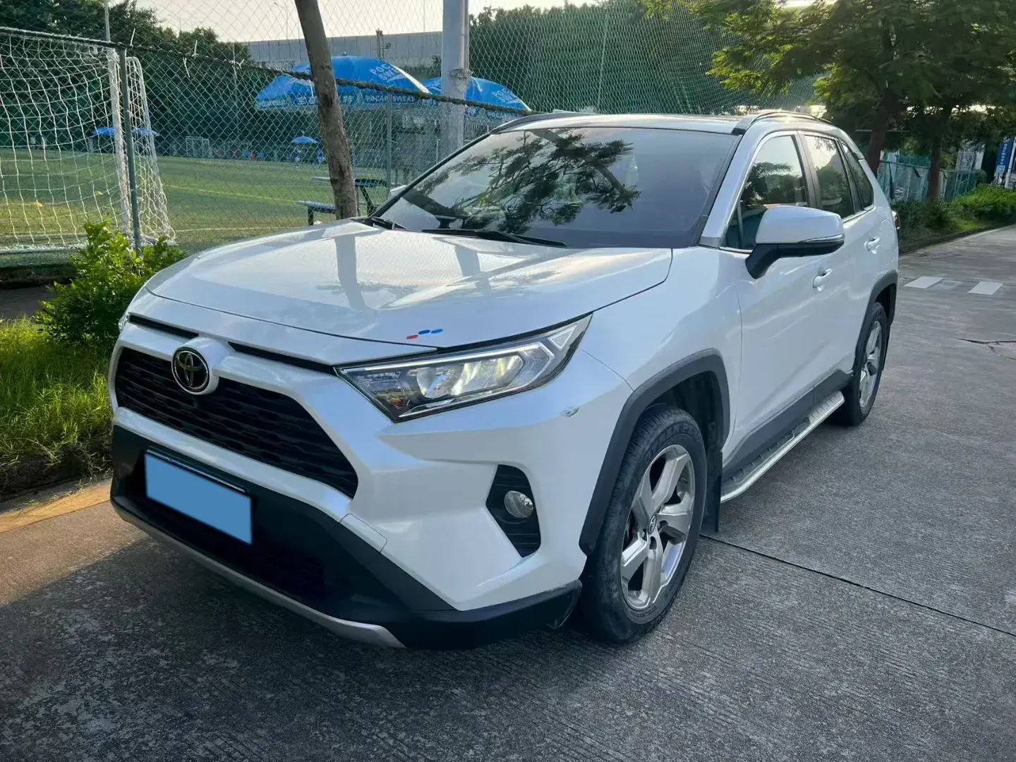 2021 TOYOTA RAV4 view 1