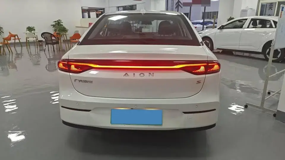 2022 AION S thumbnail 4