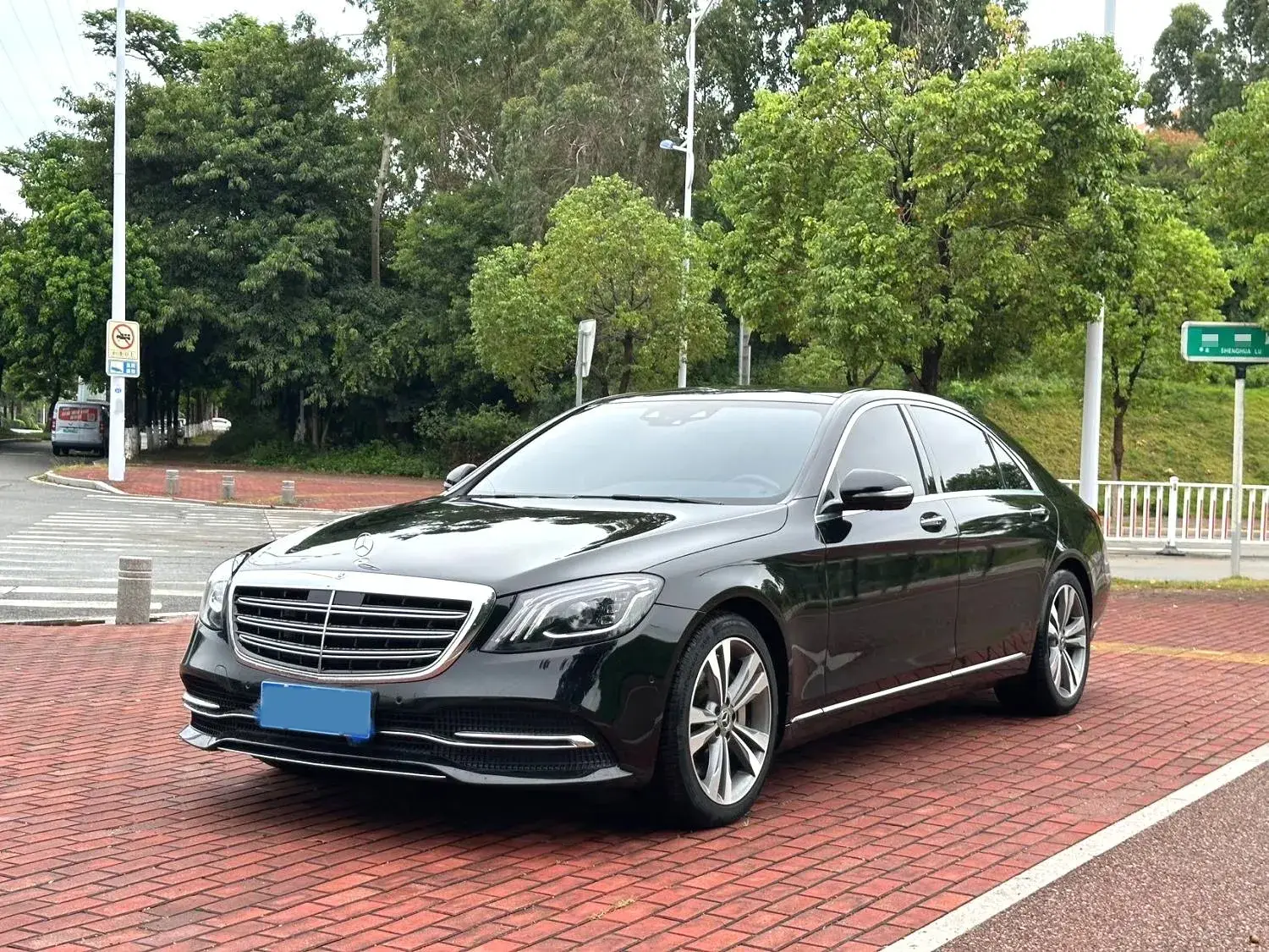 2020 MERCEDES-BENZ S view 1