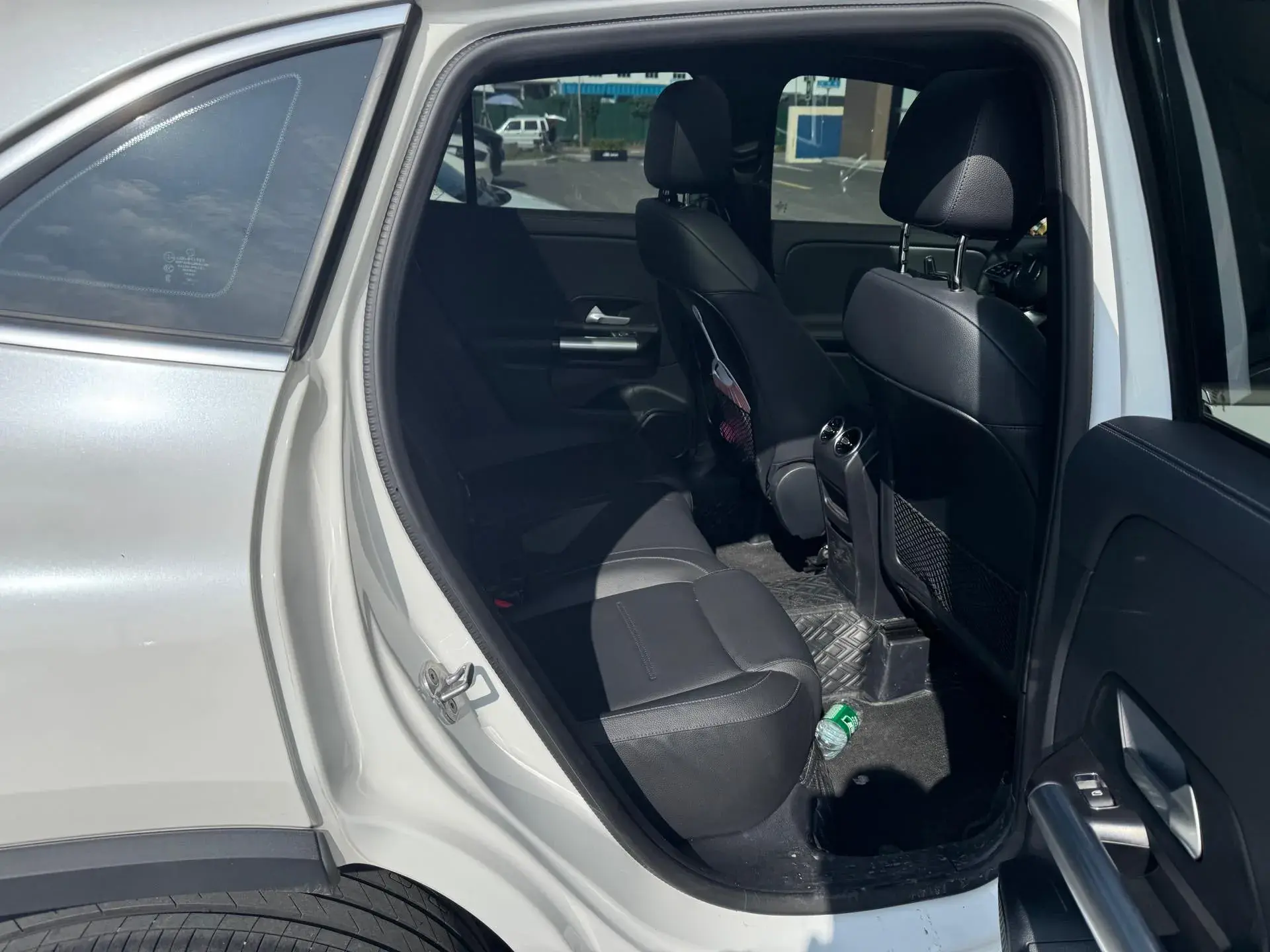 2024 MERCEDES-BENZ GLA thumbnail 3