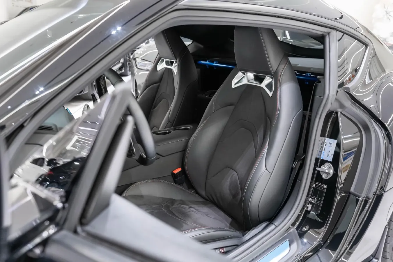 2022 Toyota Supra 3.0T 340HP L6 8AT,autocango,china used car exporter,china ev exporter,chinese used car exporter,chinese used ev exporter