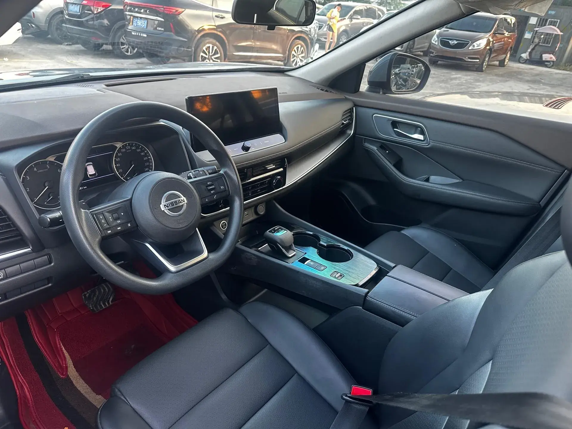 2021 NISSAN X-TRAIL thumbnail 2