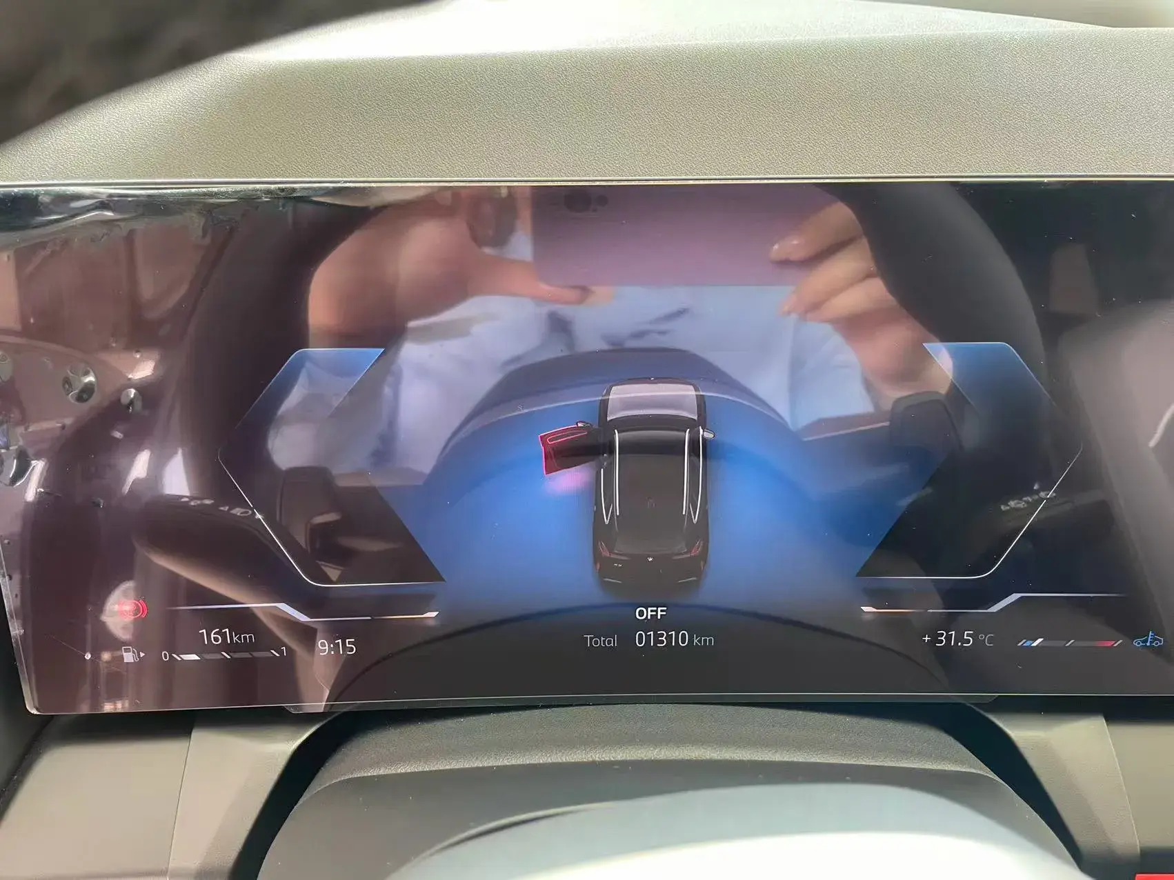 2025 BMW X3 thumbnail 4