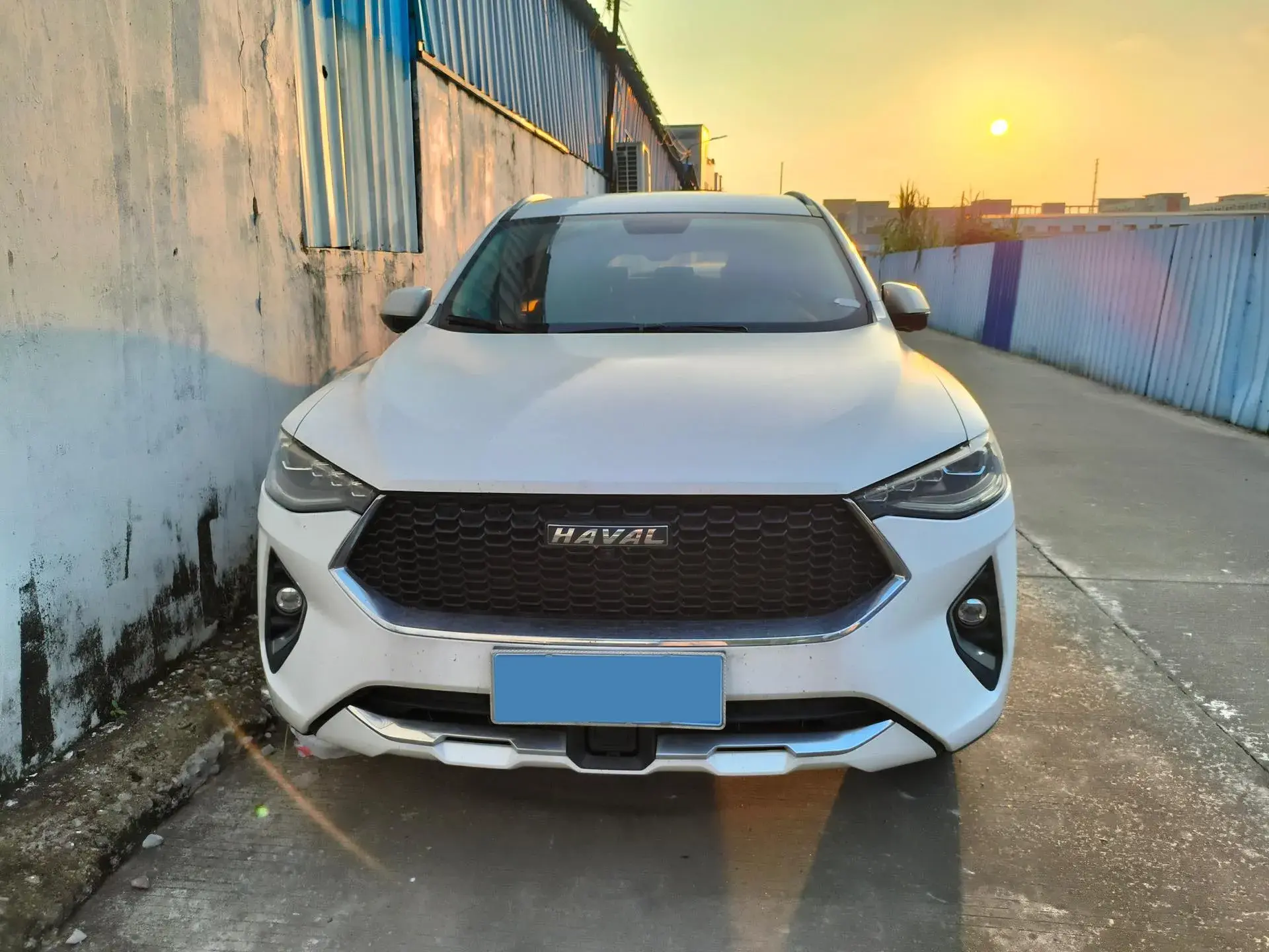 2019 HAVAL F7 thumbnail 2