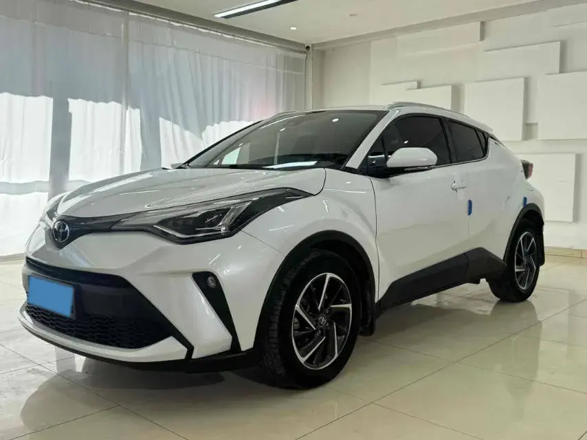2021 Toyota C-HR 2.0L 171HP L4 CVT
