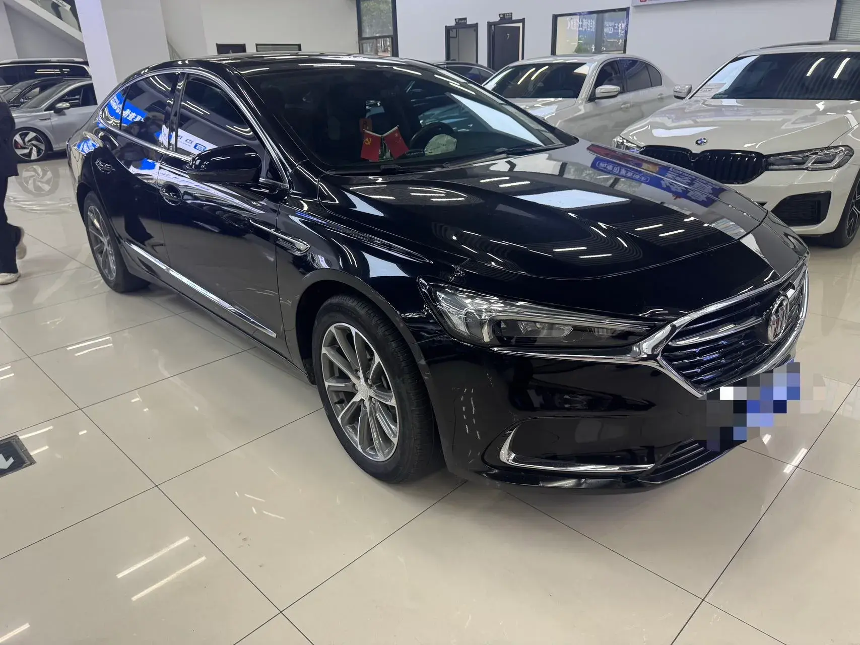 2021 BUICK LARCOSSE thumbnail 3