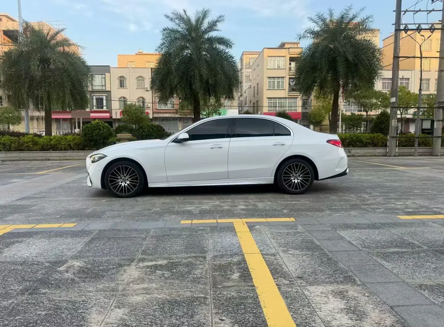 2022 MERCEDES-BENZ C thumbnail 2