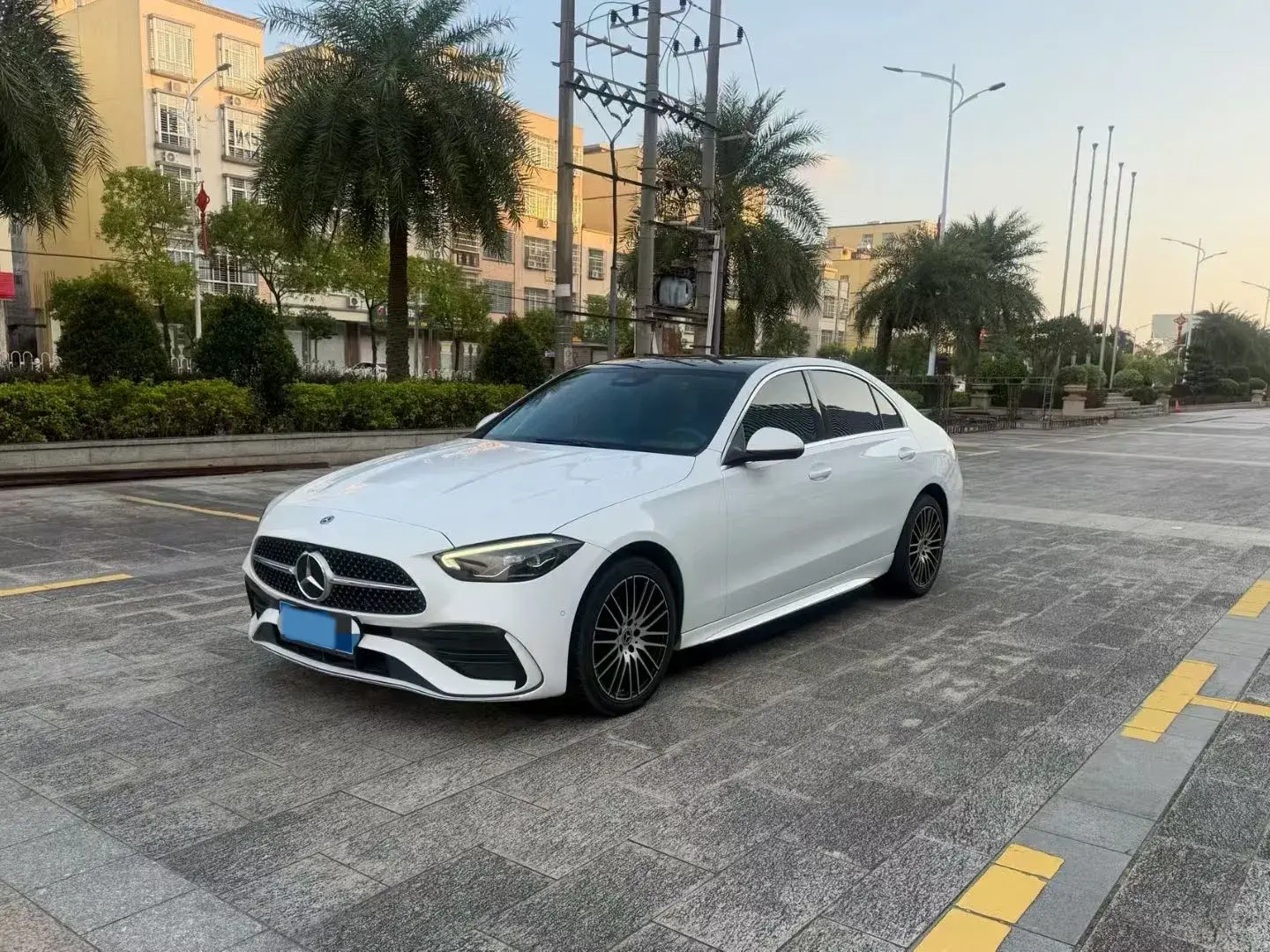 2022 MERCEDES-BENZ C view 1