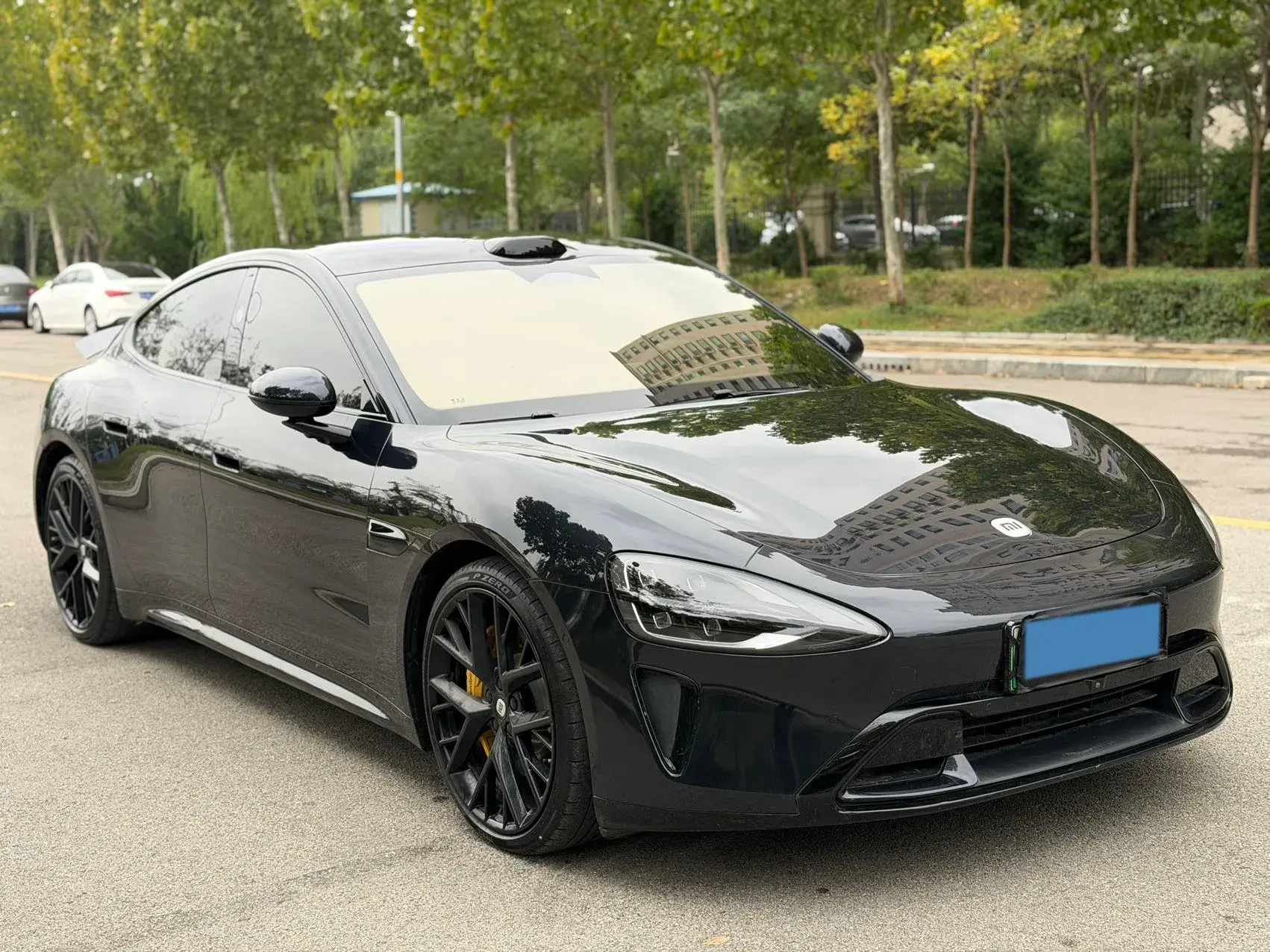 2024 MI SU7 thumbnail 3