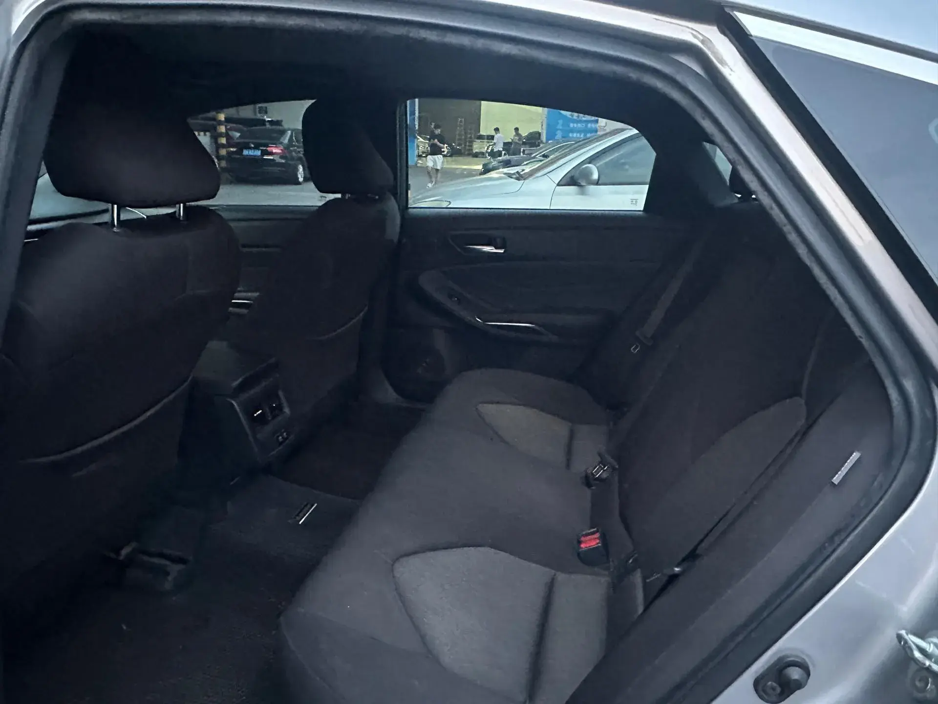 2019 TOYOTA AVALON thumbnail 4