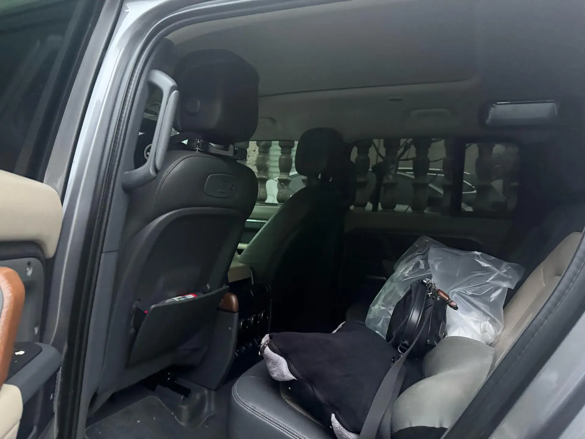 2021 LAND ROVER thumbnail 4