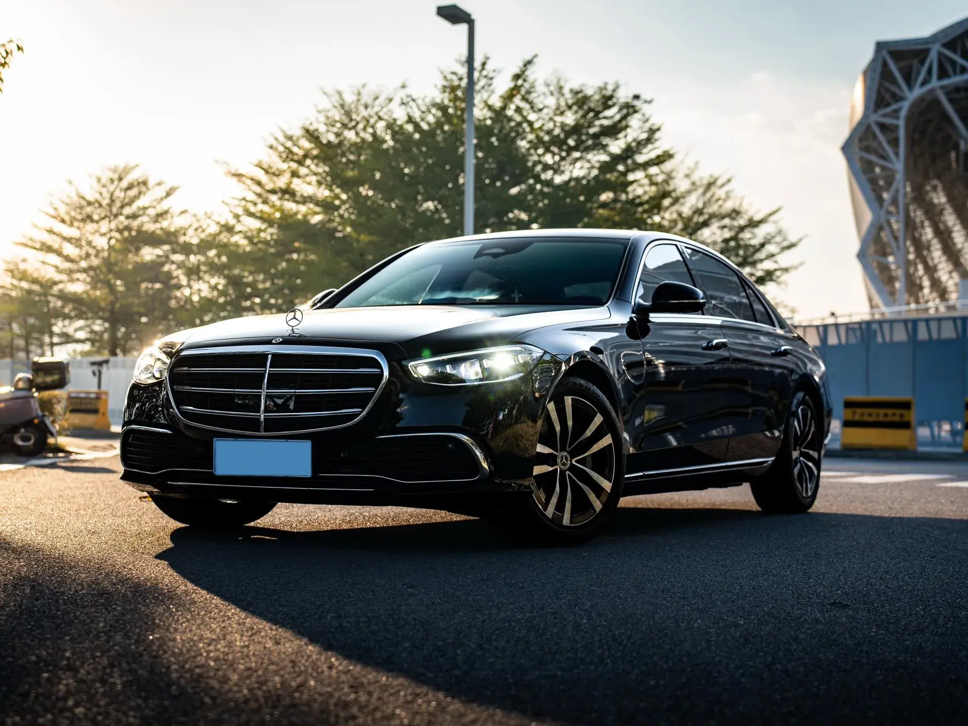 2022 MERCEDES-BENZ S view 1