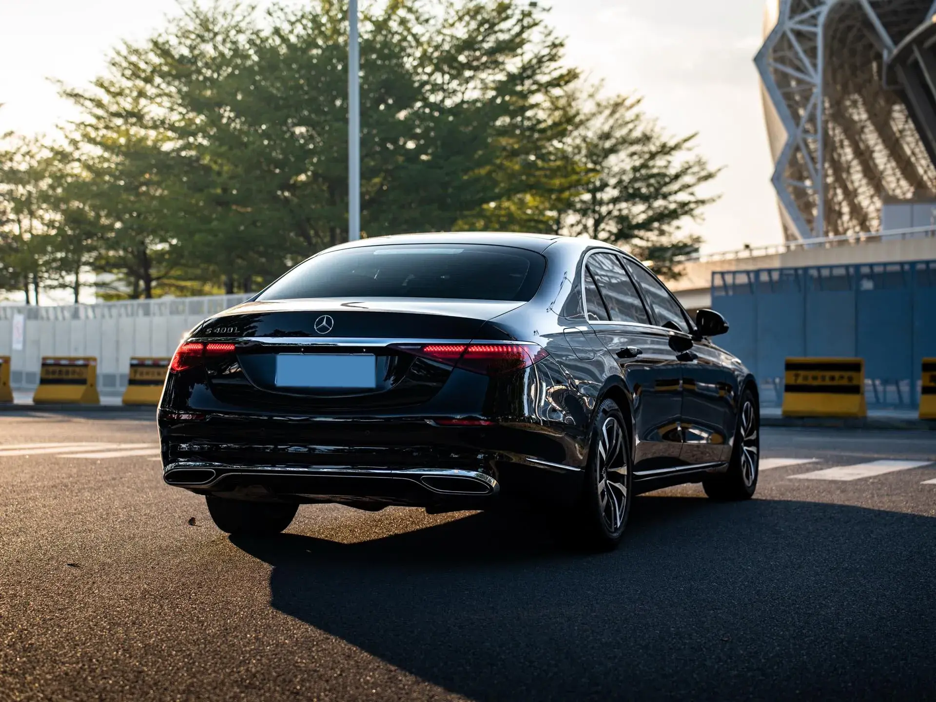 2022 MERCEDES-BENZ S thumbnail 4