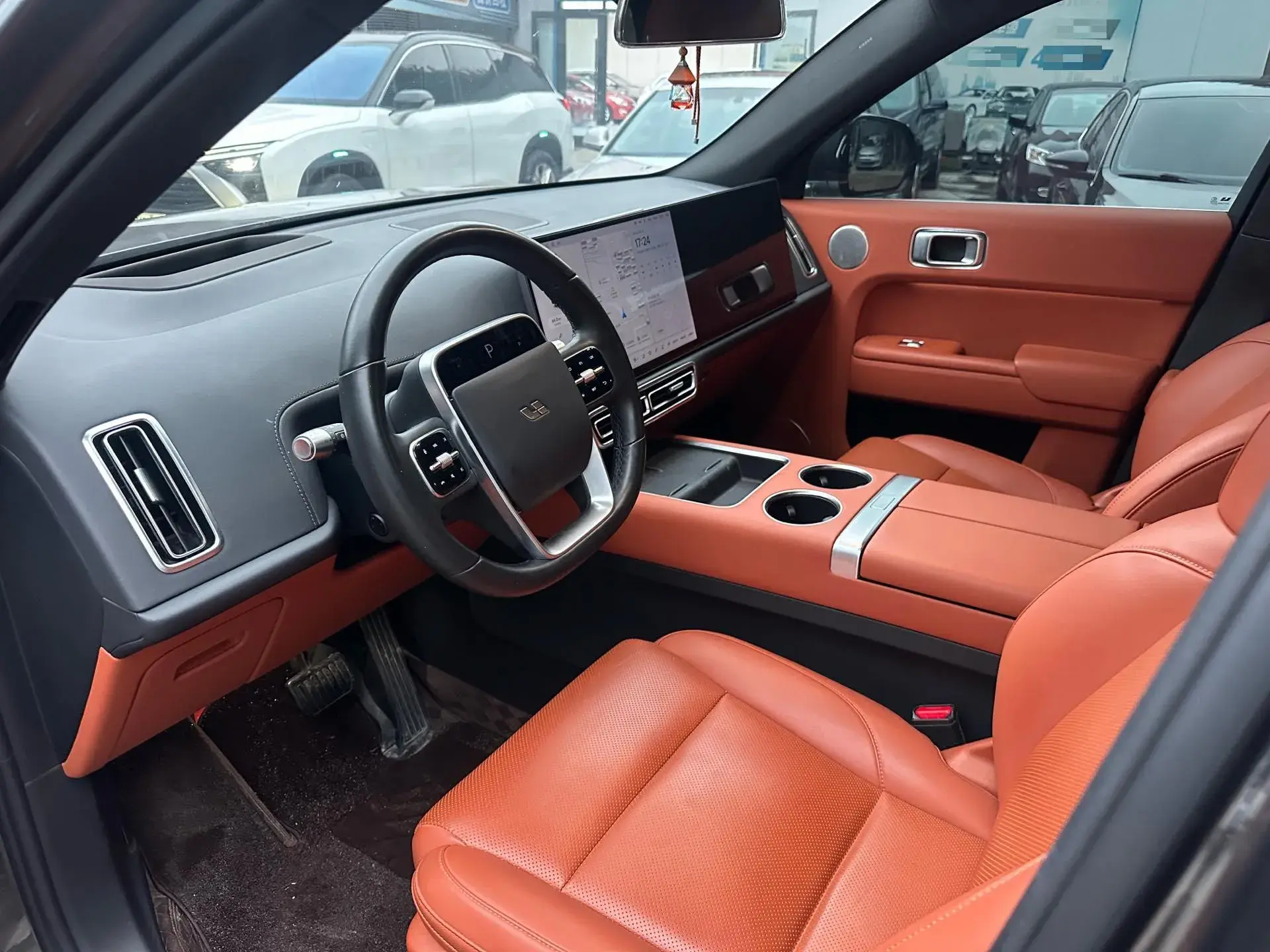 2023 LI L7 thumbnail 2