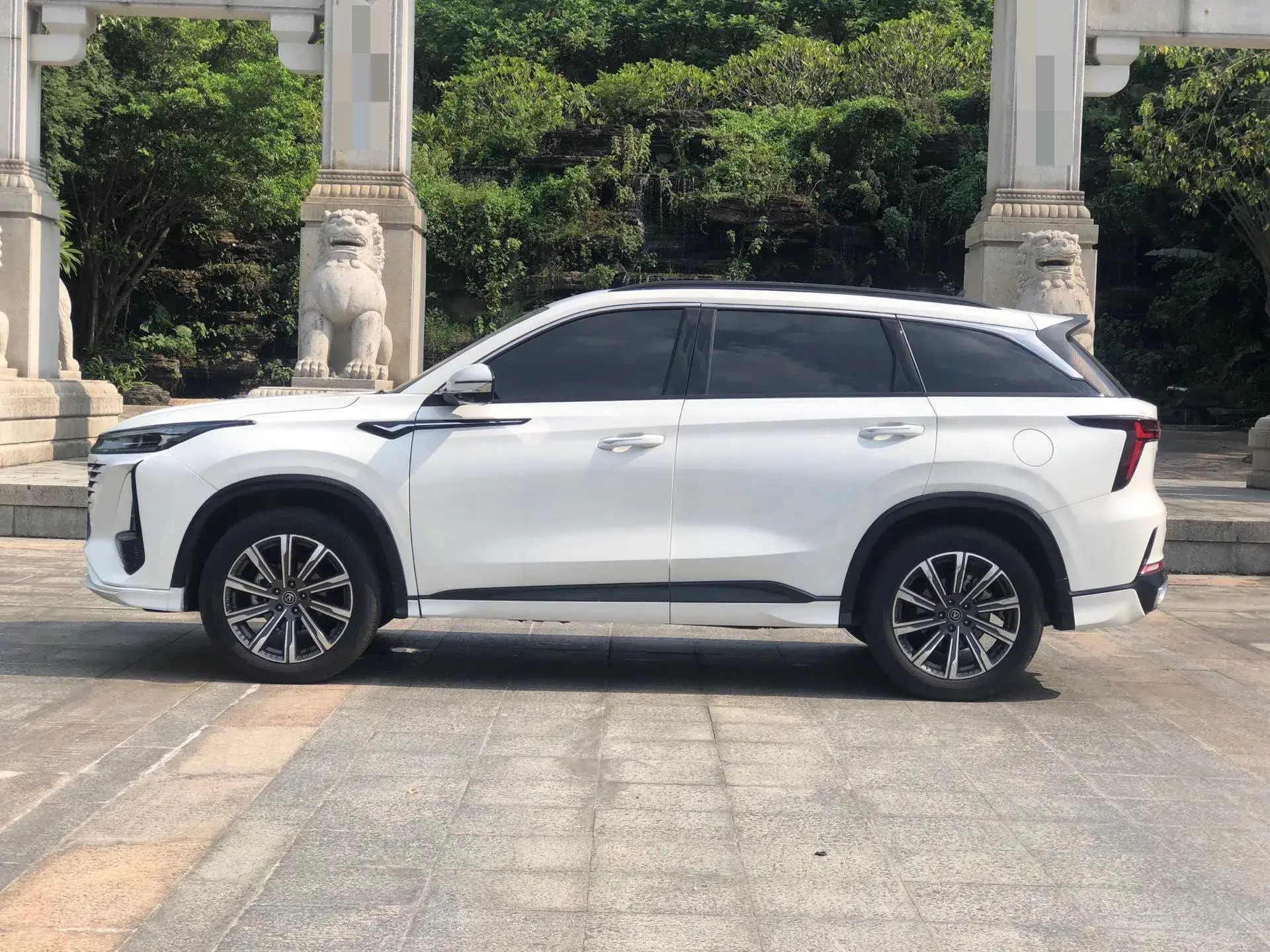 2023 CHANGAN CS75 thumbnail 4