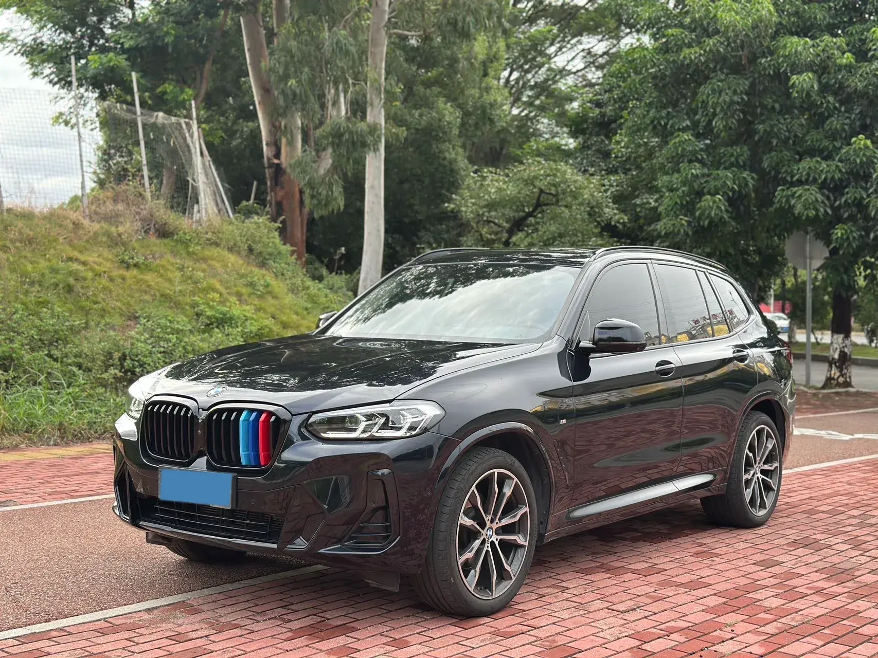 2023 BMW X3 view 1