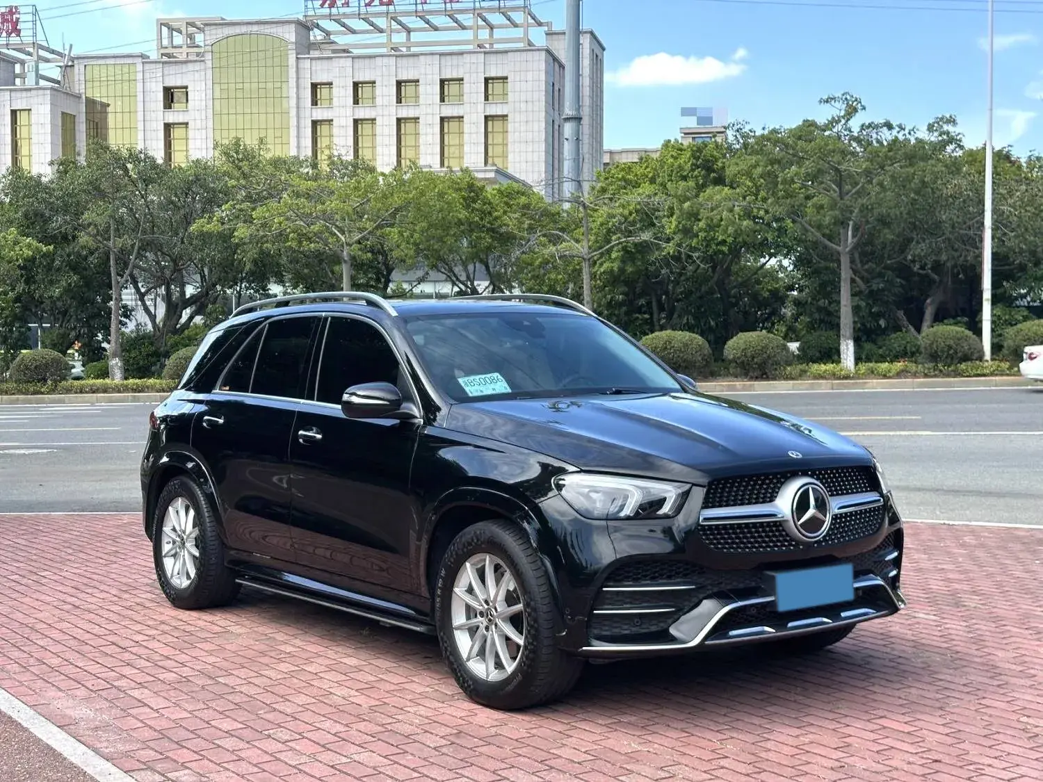 2021 MERCEDES-BENZ GLE thumbnail 3