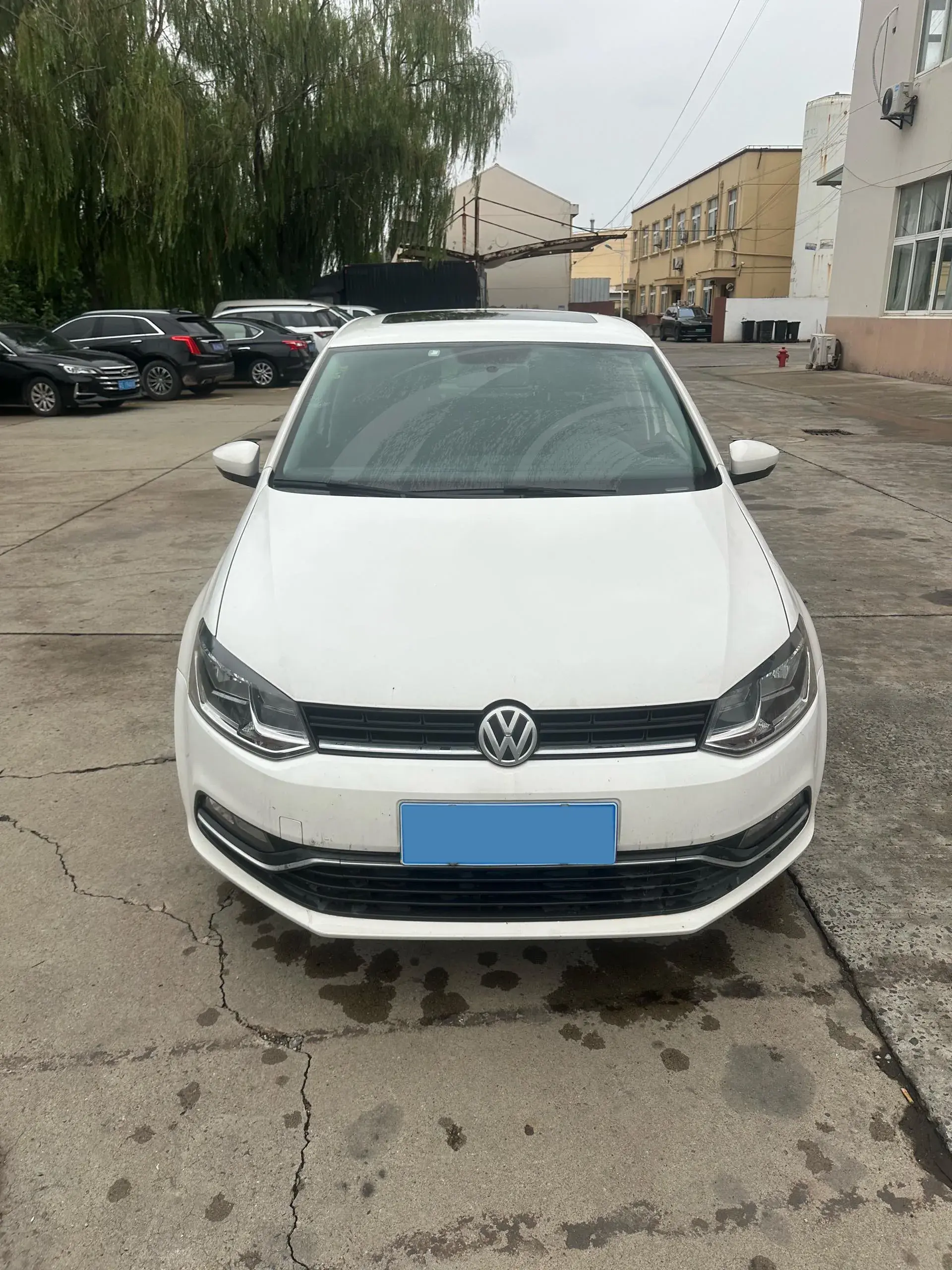 2016 VOLKSWAGEN POLO thumbnail 2