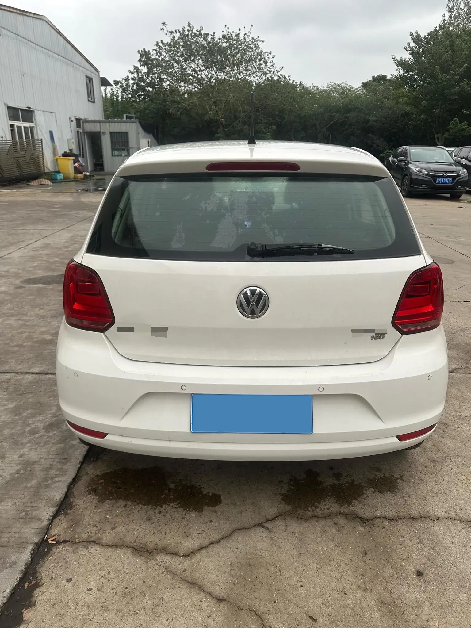 2016 VOLKSWAGEN POLO thumbnail 4