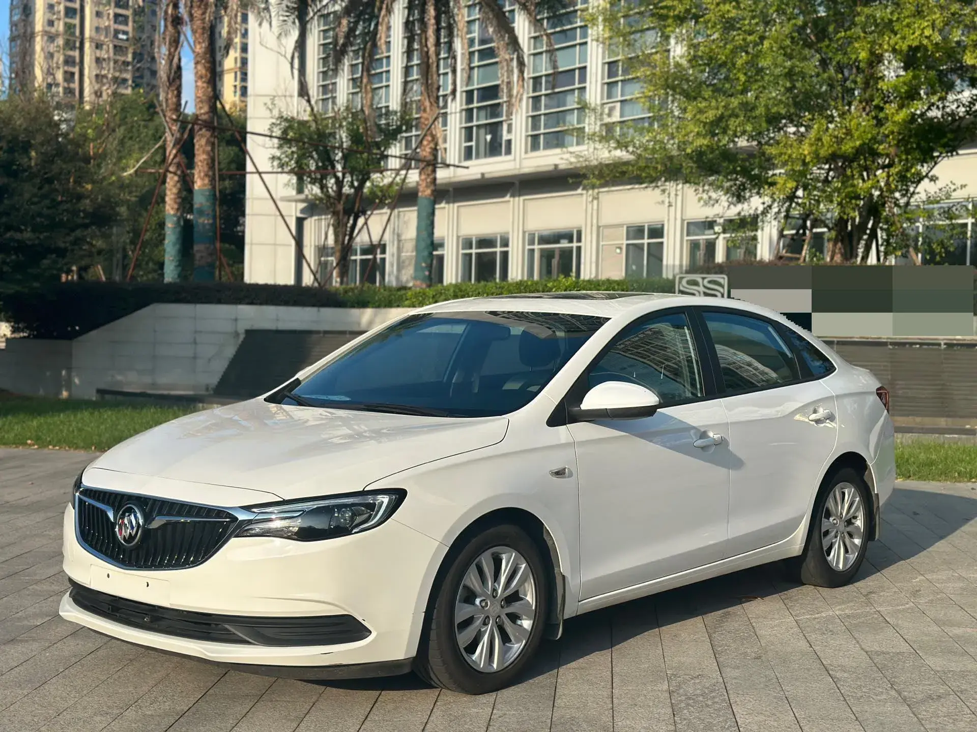 2020 BUICK REGAL view 1