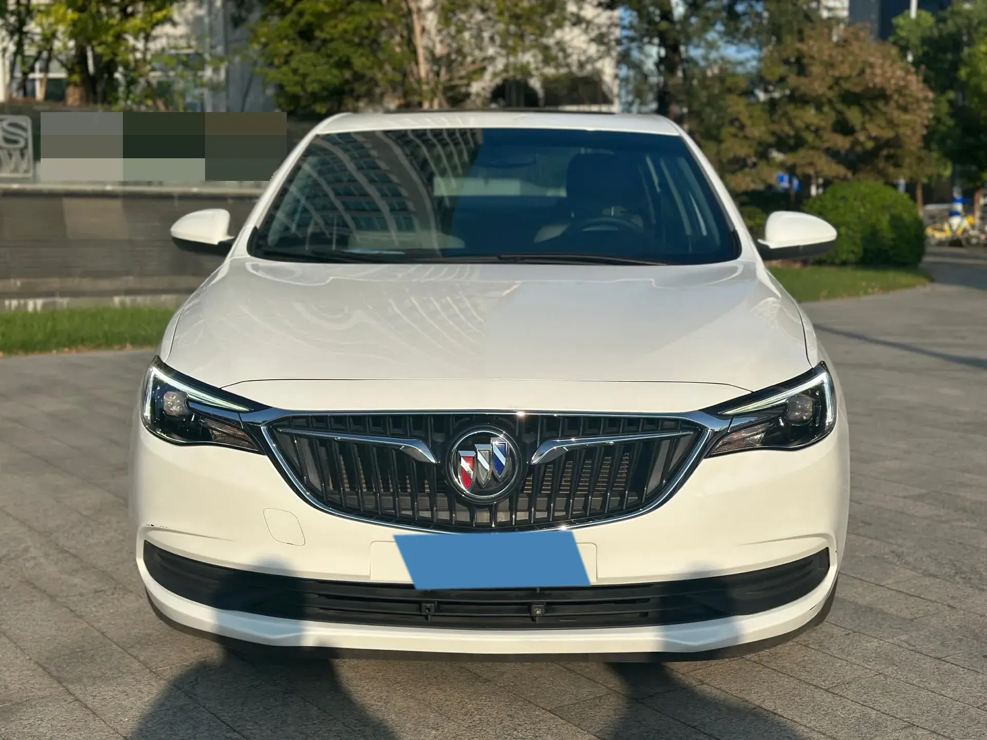 2020 BUICK REGAL thumbnail 2