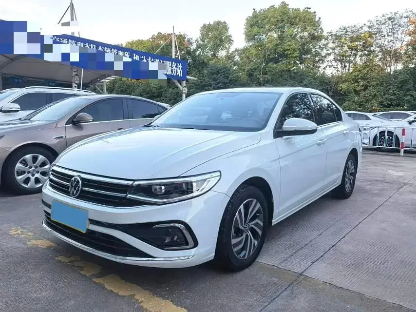 2023 VOLKSWAGEN BORA view 1