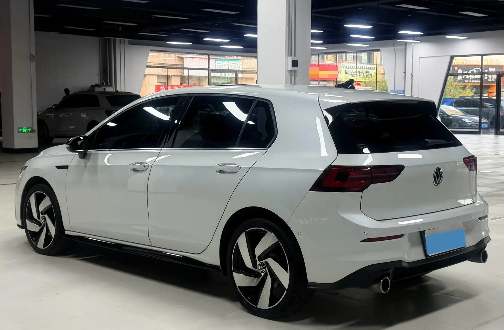 2021 VOLKSWAGEN GOLF thumbnail 3