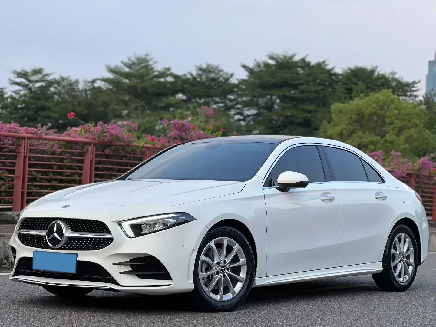 2021 MERCEDES-BENZ A view 1
