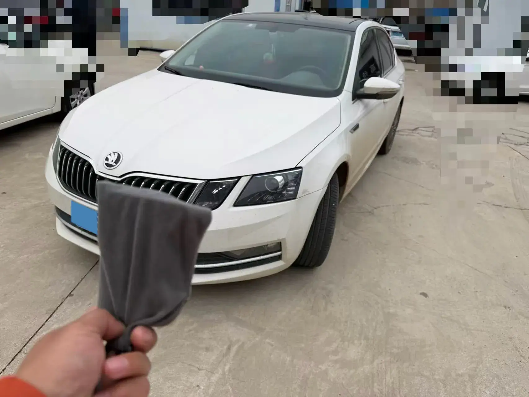 2019 SKODA OCTAVIA view 1